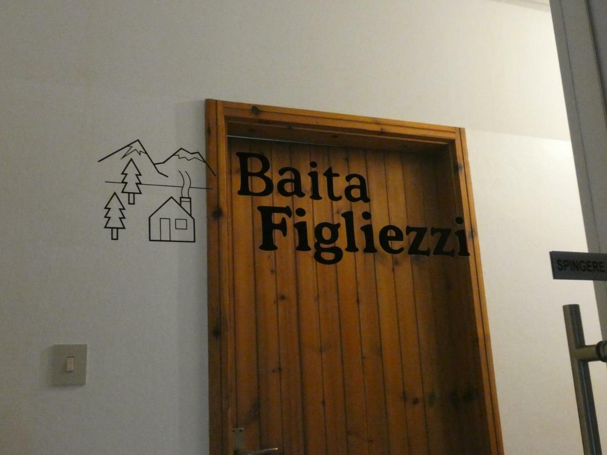 Baita Figliezzi كاستيلو تيسينو المظهر الخارجي الصورة
